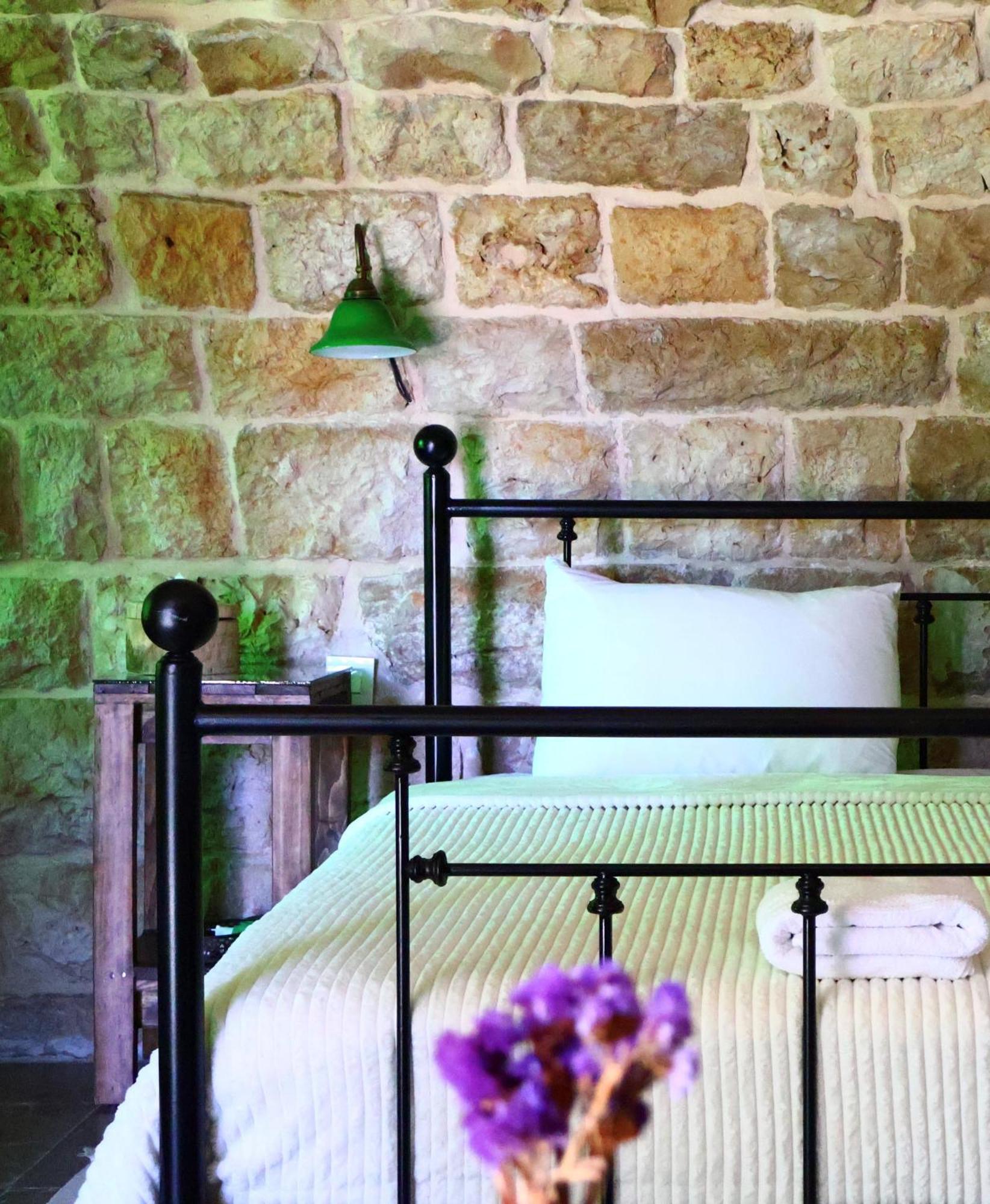 Hotel Stone Cellars à Douma Extérieur photo
