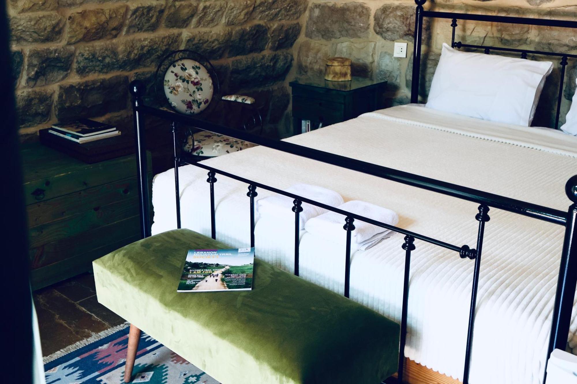 Hotel Stone Cellars à Douma Extérieur photo