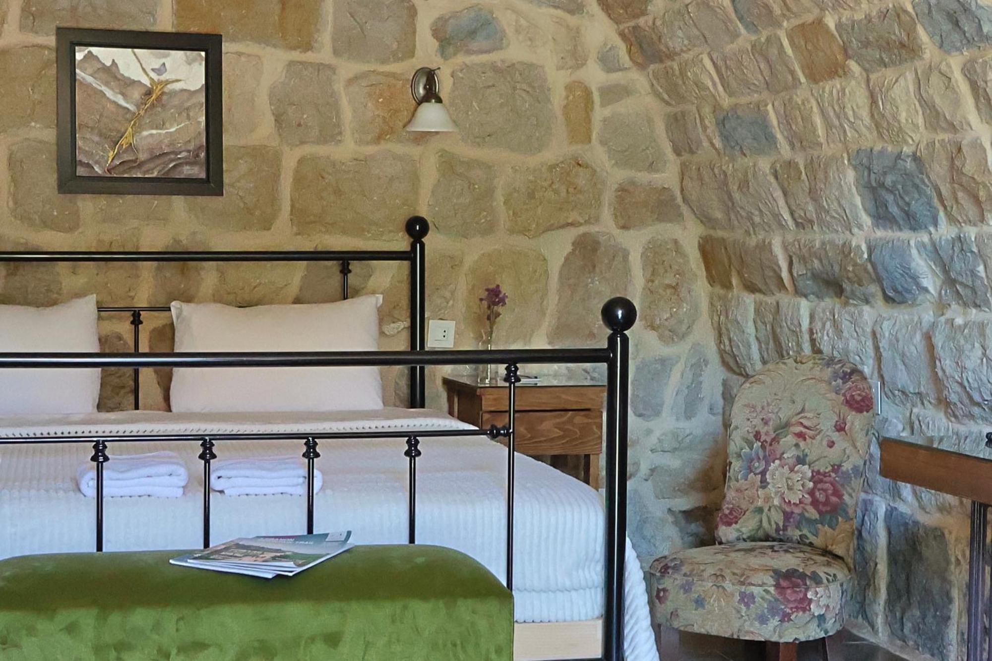Hotel Stone Cellars à Douma Extérieur photo