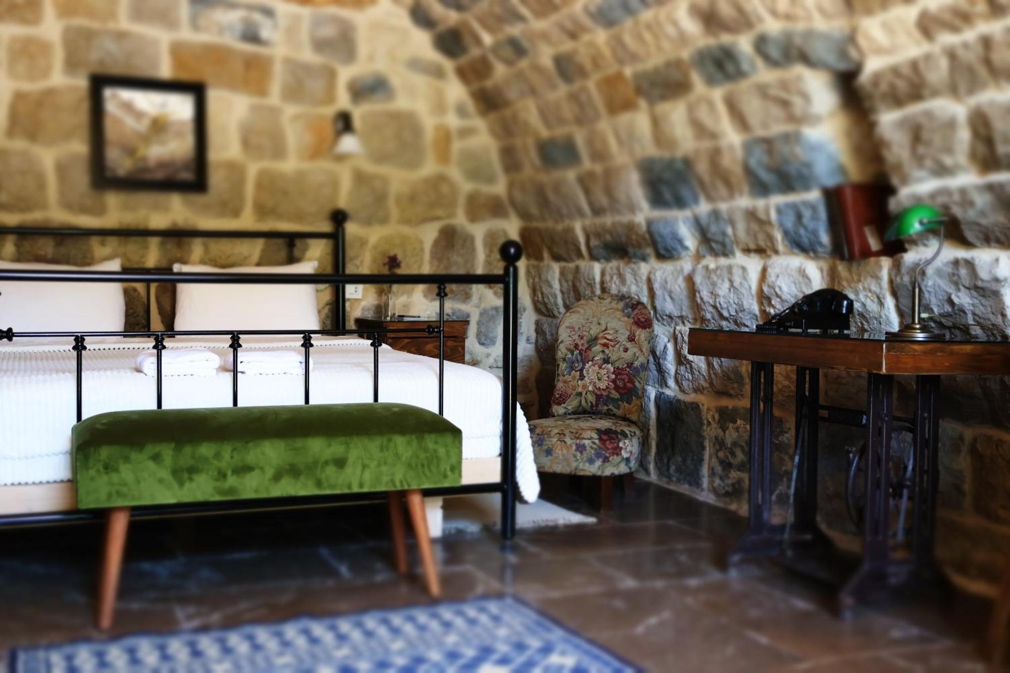 Hotel Stone Cellars à Douma Extérieur photo