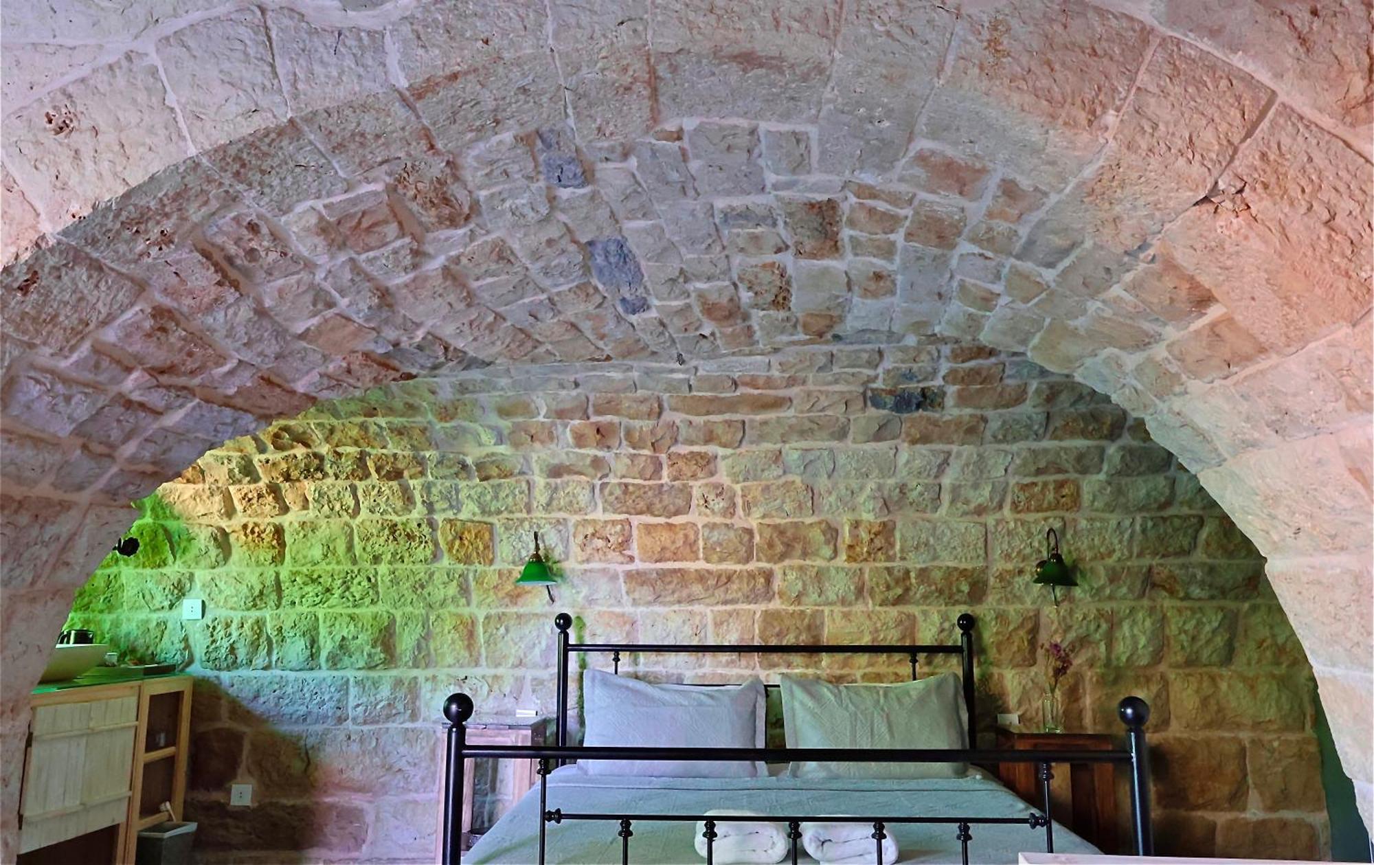 Hotel Stone Cellars à Douma Extérieur photo