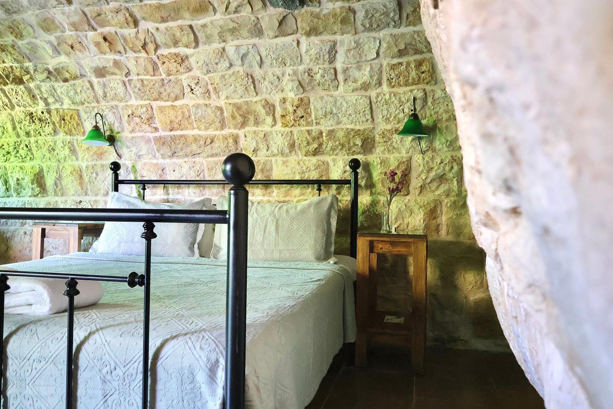 Hotel Stone Cellars à Douma Extérieur photo