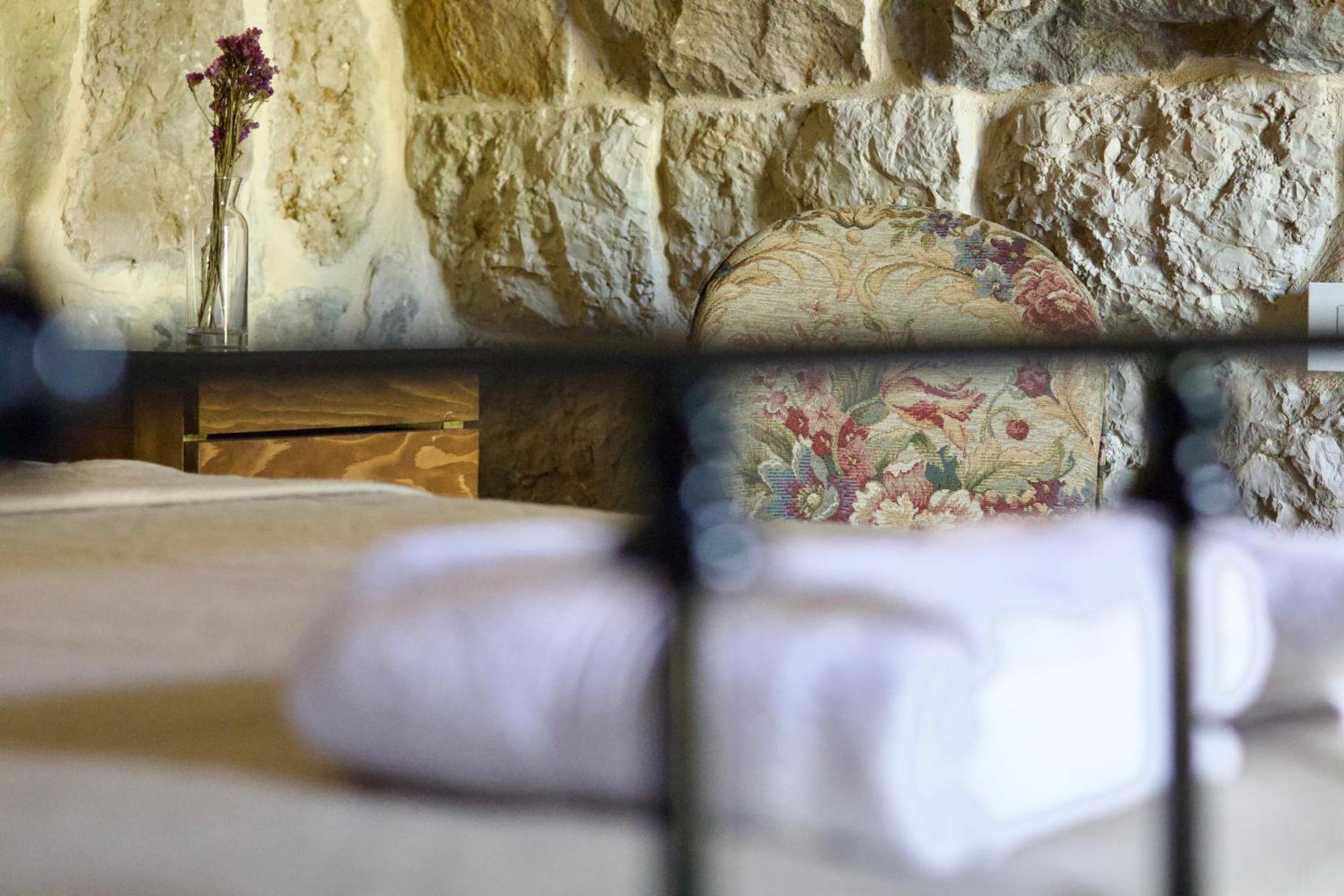 Hotel Stone Cellars à Douma Extérieur photo